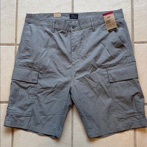 Gray Carrier Cargo Shorts Size 38 by Levi's NWTs 9.5" Inseam